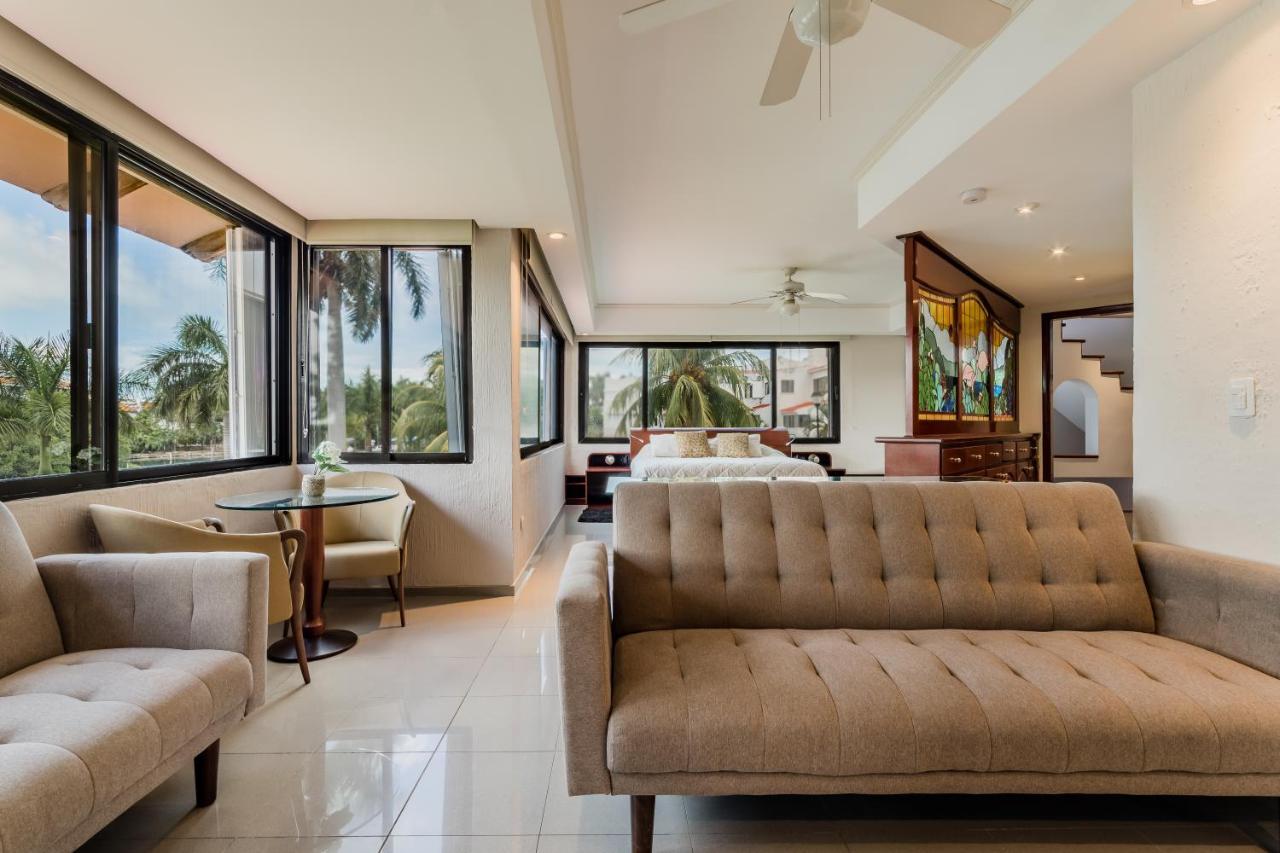 Elegant Lagoon Front Villa By Casa Paraiso Cancún Exteriér fotografie