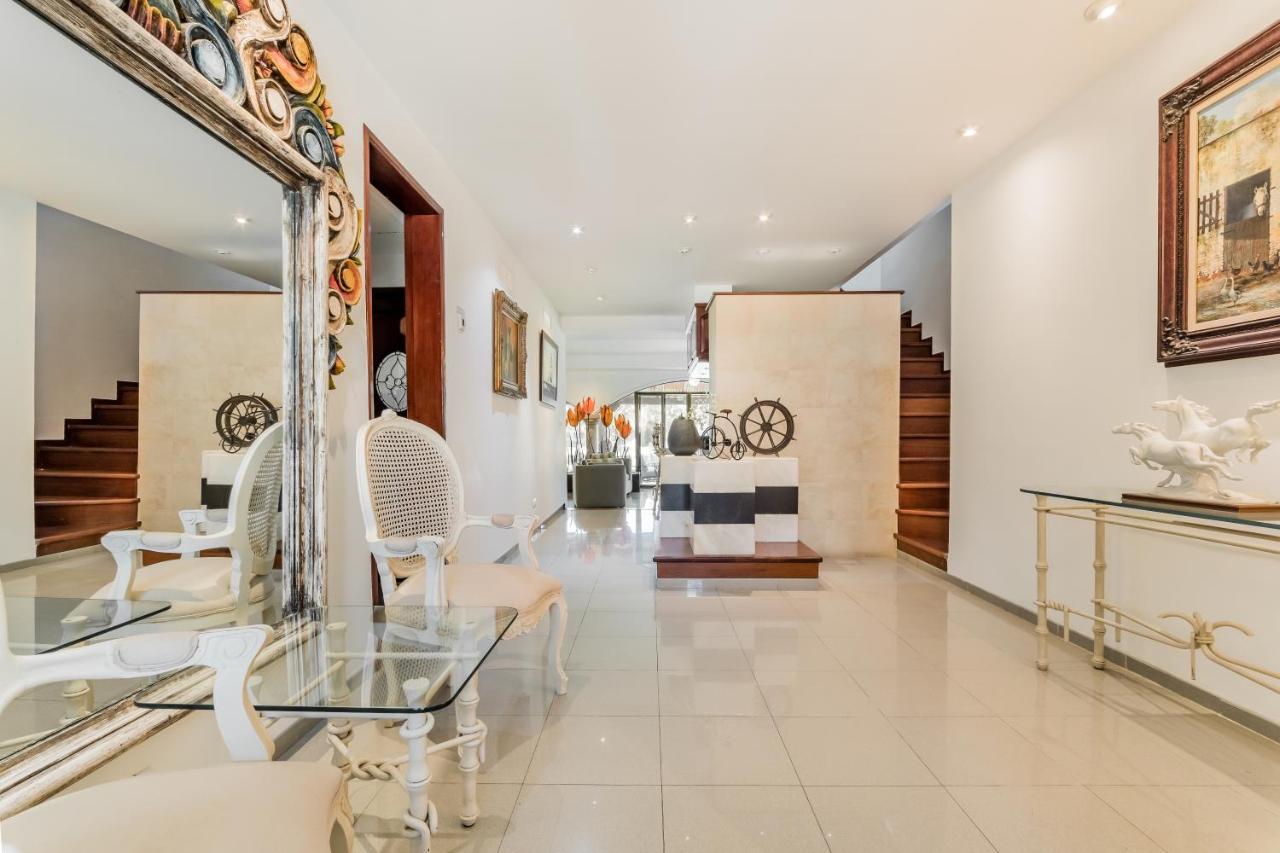 Elegant Lagoon Front Villa By Casa Paraiso Cancún Exteriér fotografie