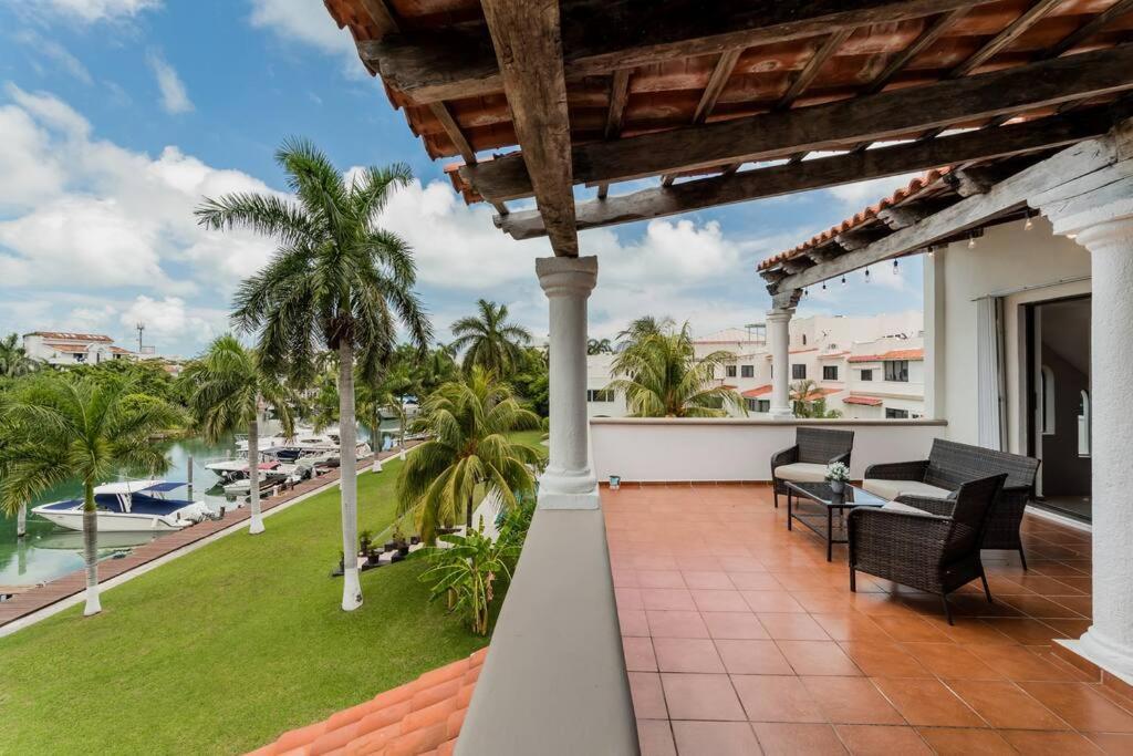 Elegant Lagoon Front Villa By Casa Paraiso Cancún Exteriér fotografie